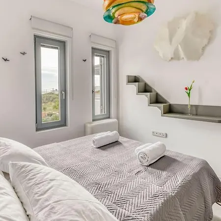 Iremia - Family House With Access