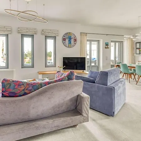 Iremia - Family House With Access Villa